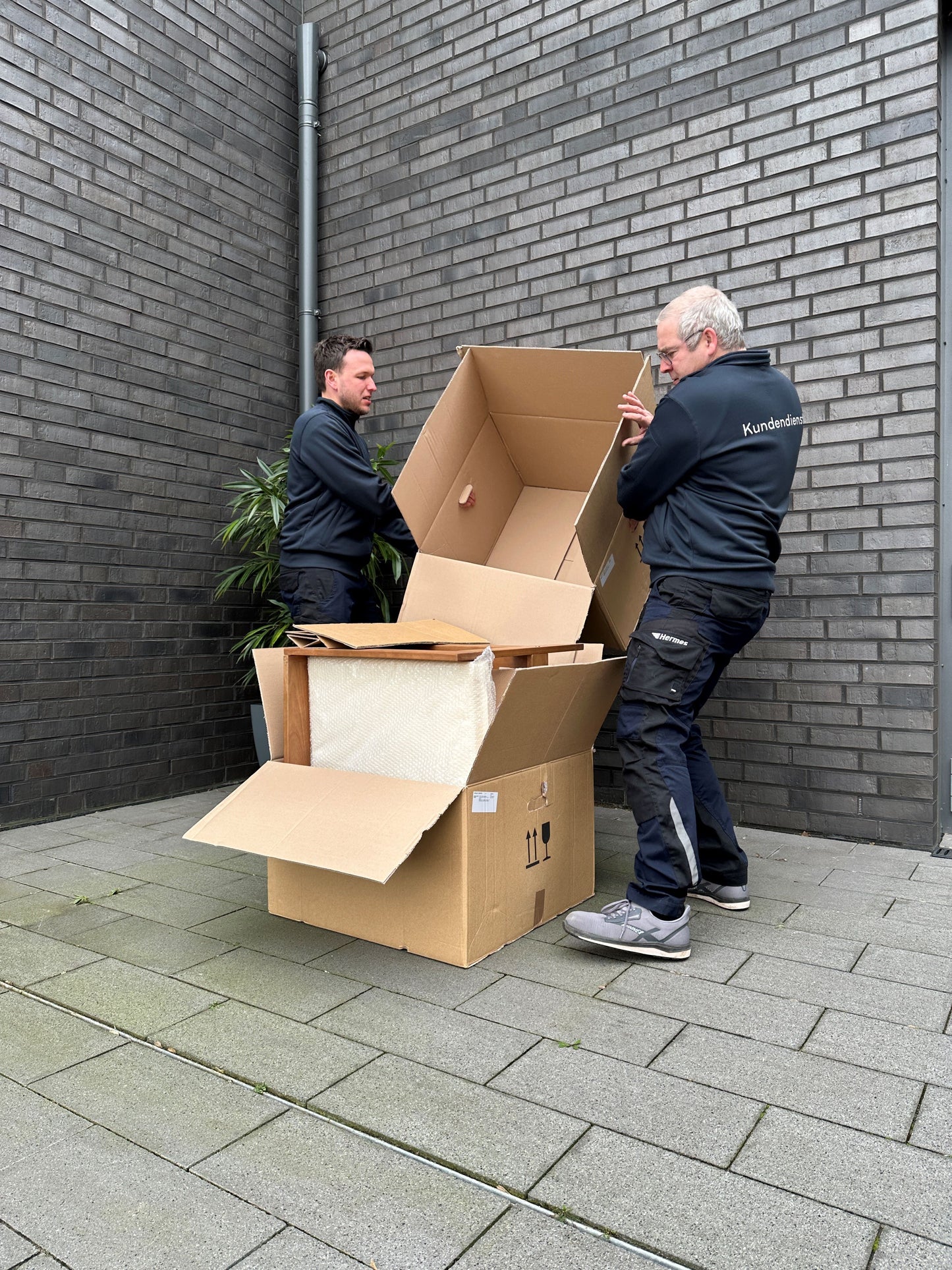 Lieferung ohne Chaos: Verpackungsentfernung